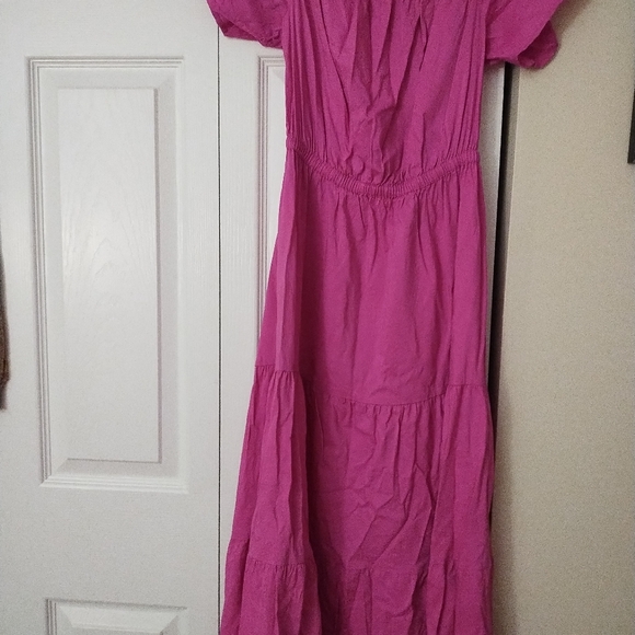 Dress - Picture 3 of 3